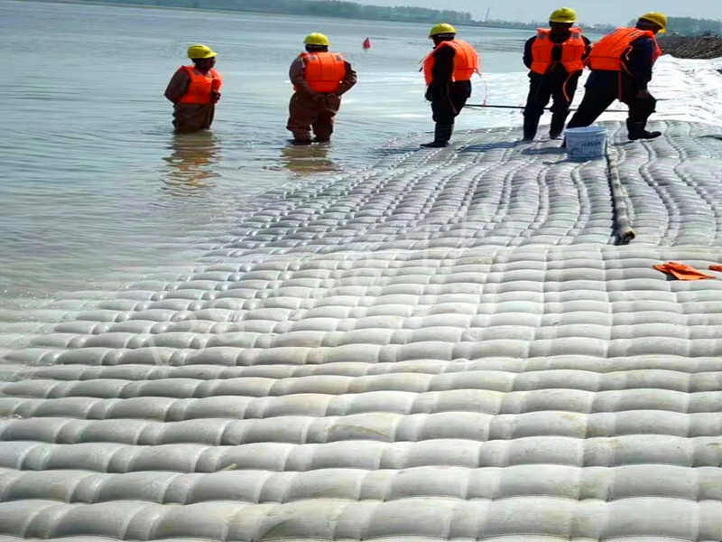 土工模袋施工-海、湖、河岸
