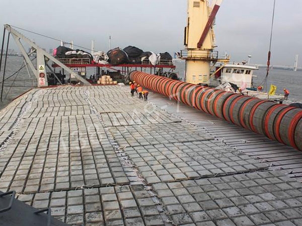 圍堤護底型式軟體排