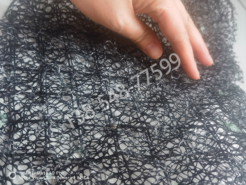 加筋土工網(wǎng)墊